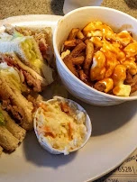 Club Sandwich Et Poutine BBQ